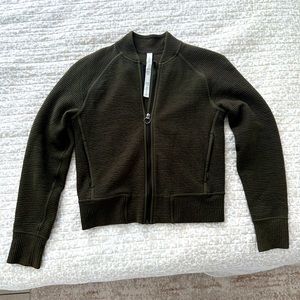Lululemon cropped jacket